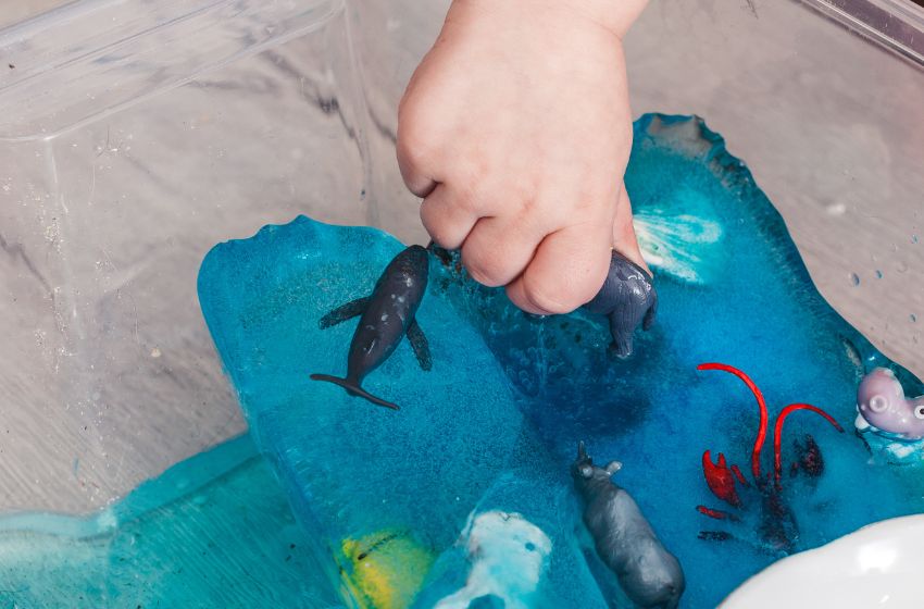Frozen Sensory Exploration